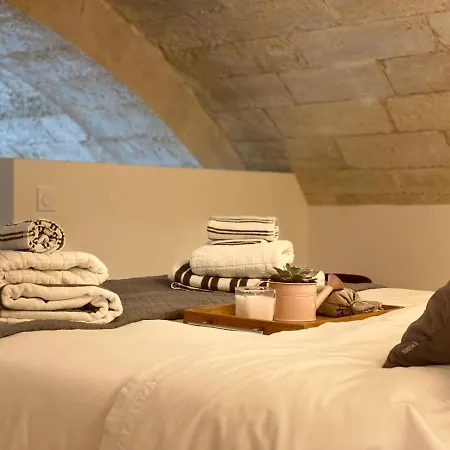 Appartement avec Piscine privée dans Résidence pour 6 personnes Uzès Extérieur photo