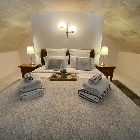 Appartement avec Piscine privée dans Résidence pour 6 personnes Uzès Extérieur photo