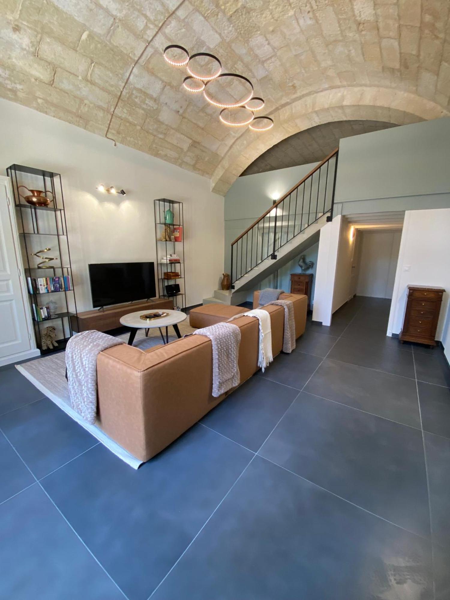 Apartment Avec Piscine Privee Dans Pour 6 Personnes *