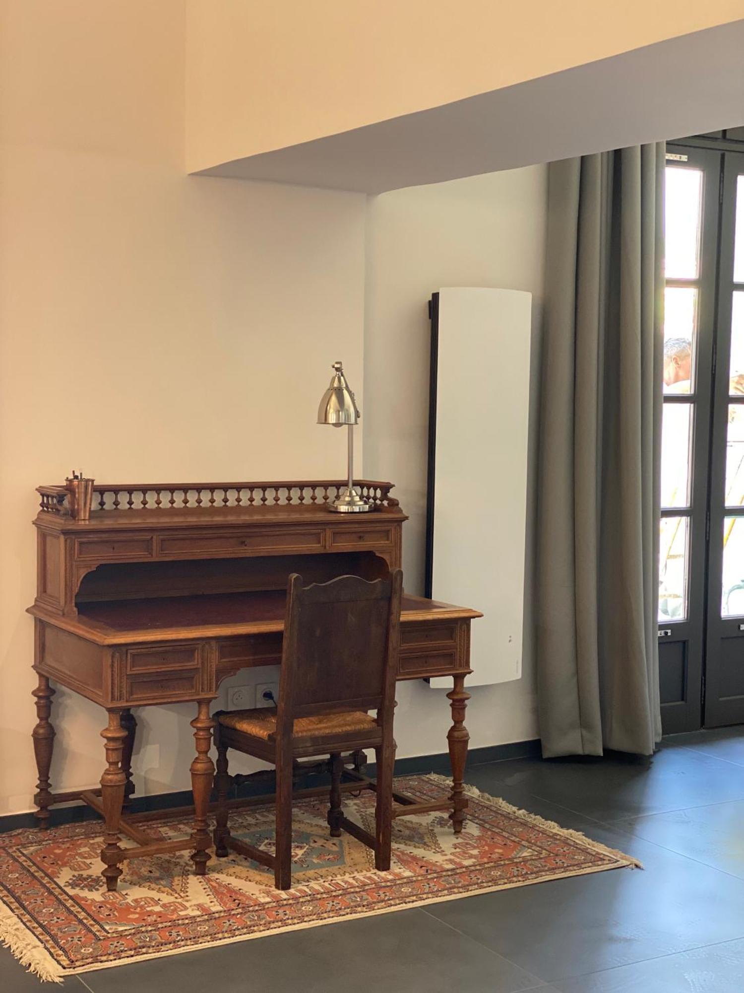 Avec Piscine Privée Dans Résidence Pour 6 Personnes *