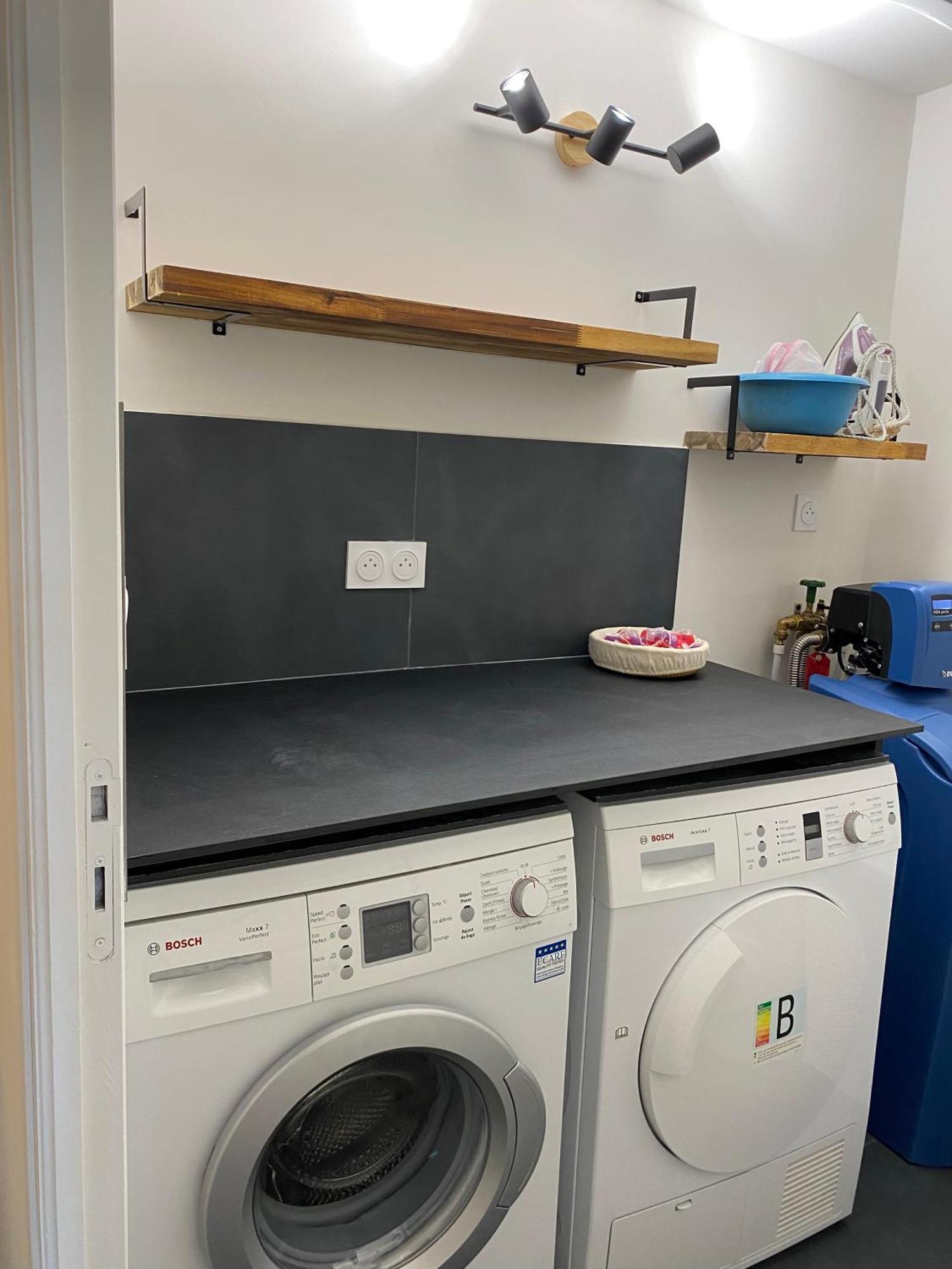 Avec Piscine Privée Dans Résidence Pour 6 Personnes Uzès