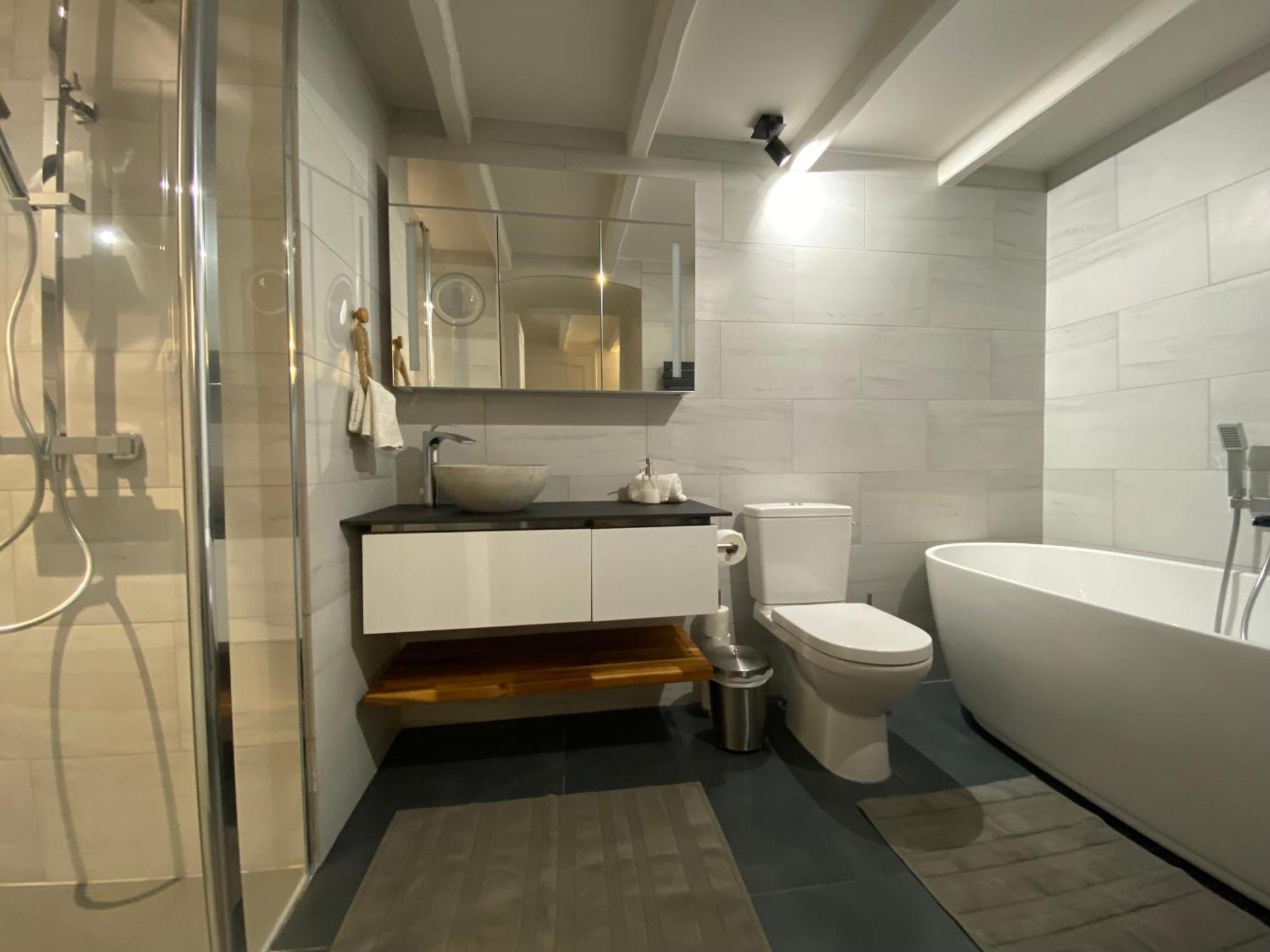 Apartment Avec Piscine Privee Dans Pour 6 Personnes Uzes