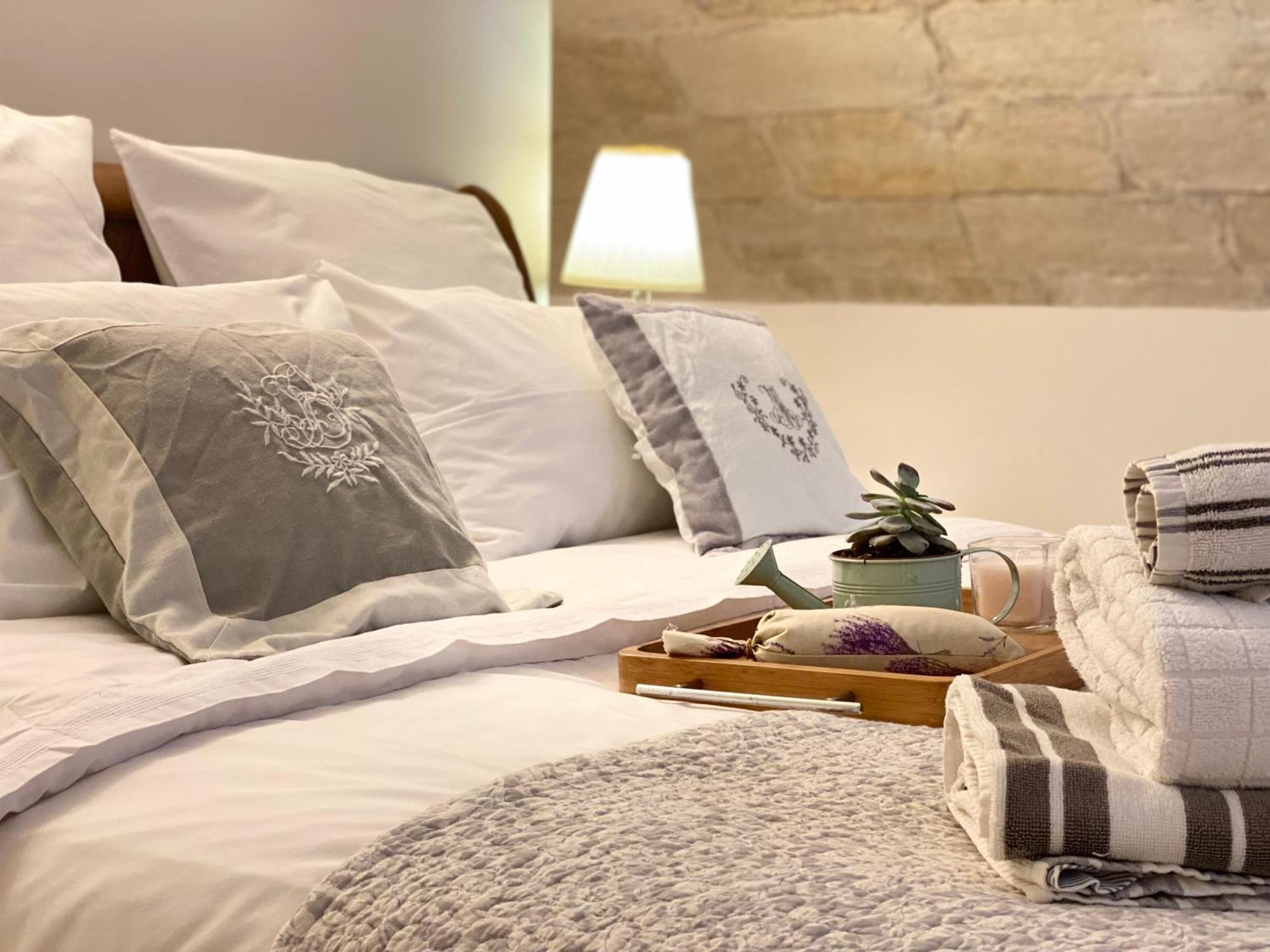 Appartement Avec Piscine Privée Dans Résidence Pour 6 Personnes Uzès