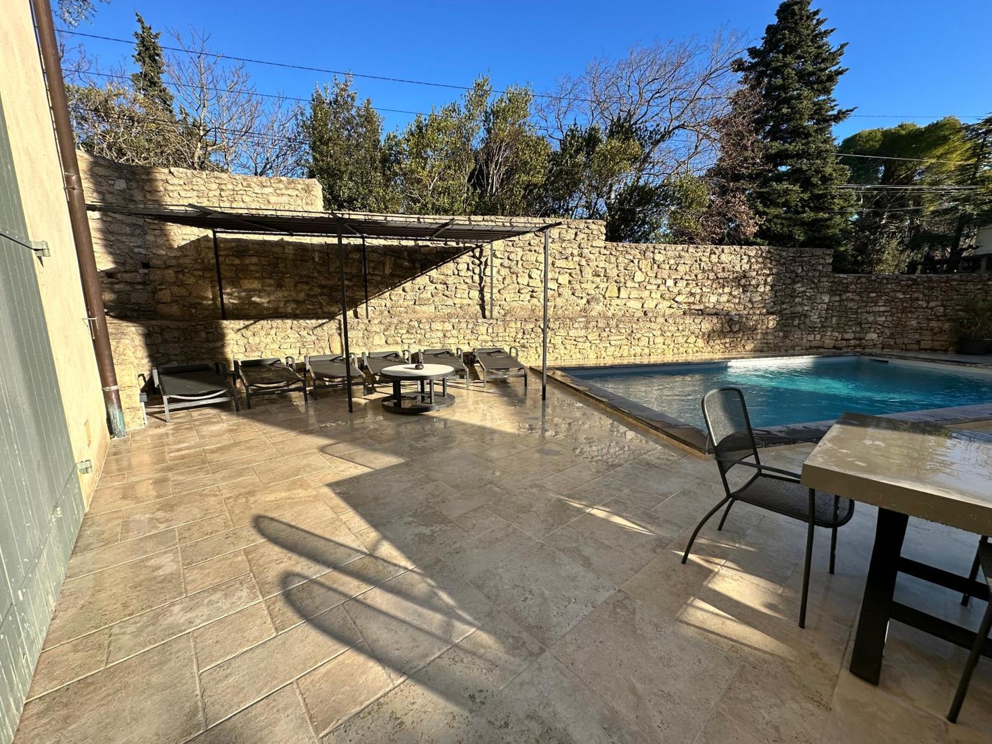 Avec Piscine Privee Dans Pour 6 Personnes *
